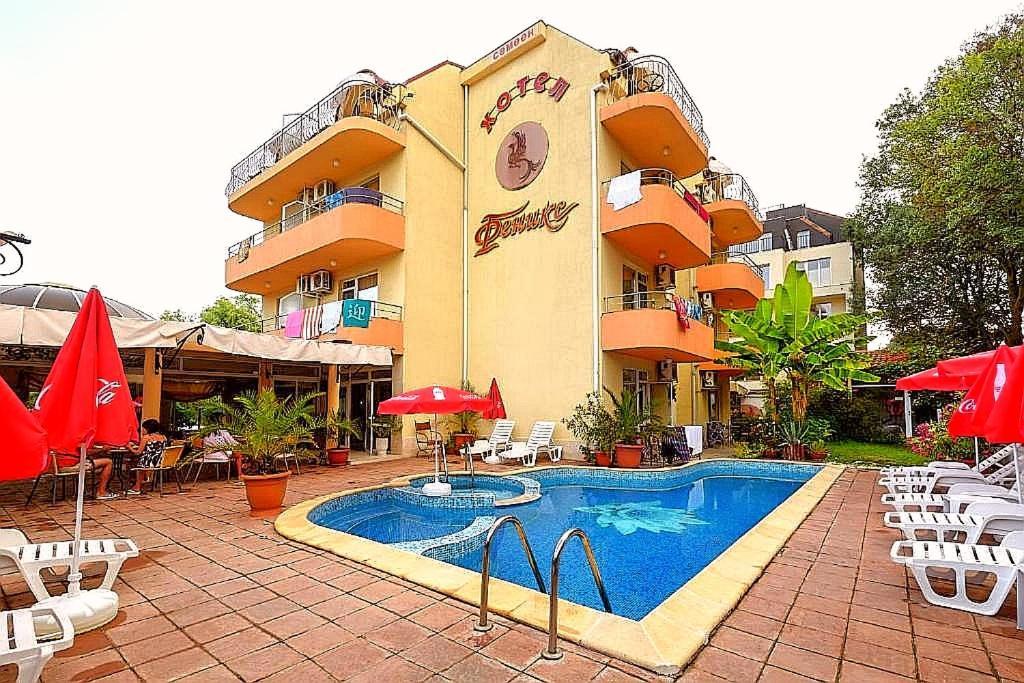 Hotel Feniks ロゼネッツ エクステリア 写真